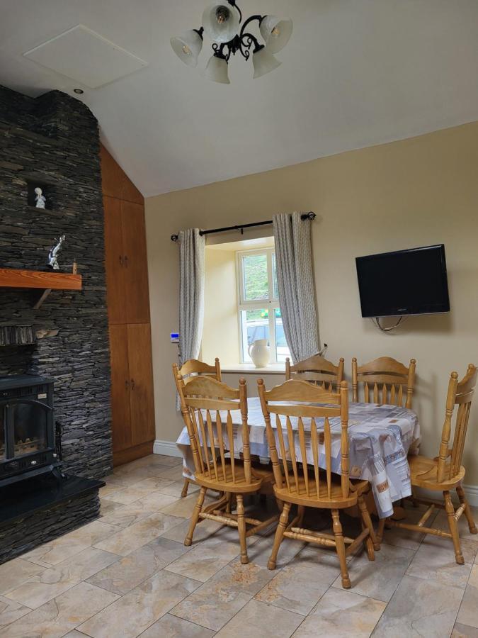 Colleen Bawn Cottage Gap Of Dunloe Kerry Laune Bridge ภายนอก รูปภาพ